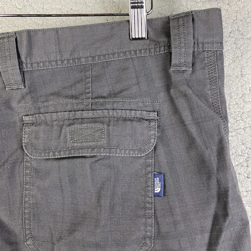 The North Face Cargo Shorts Mens 40 Reg Gray Zip Utility Bermuda Ripstop Outdoor